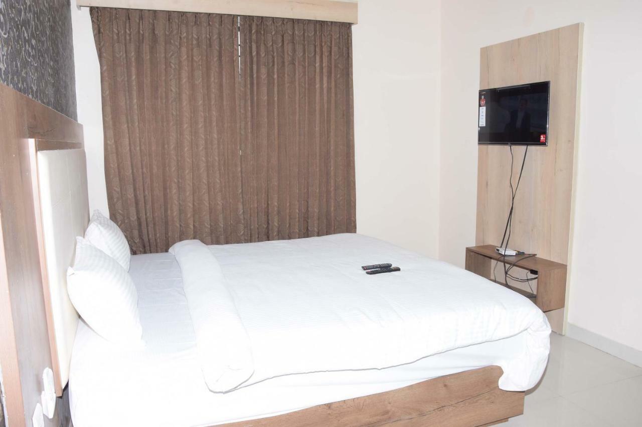 Salem Regency - A Business Stay Eksteriør billede